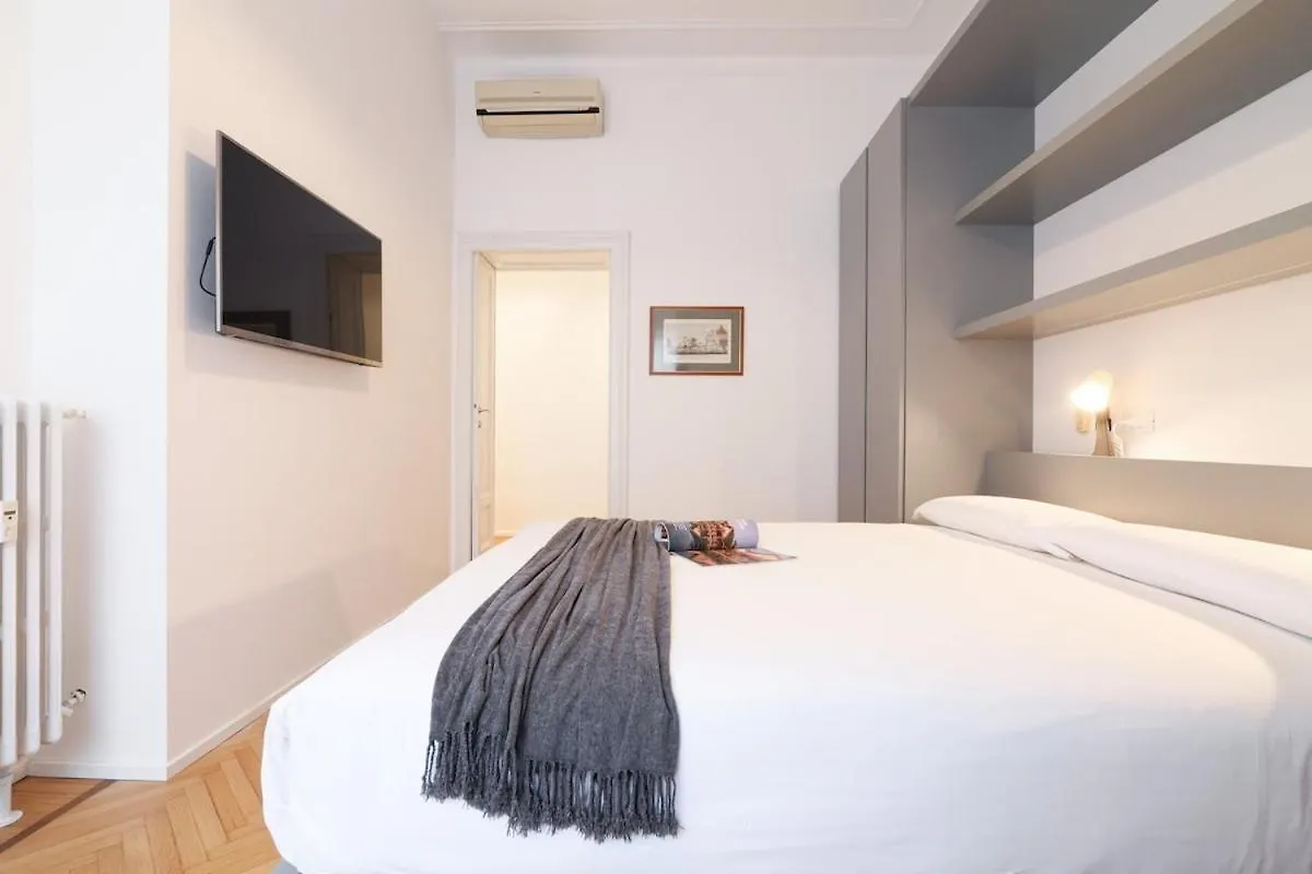 Apartmán Light and Style in the Heart of Milán 0*,
