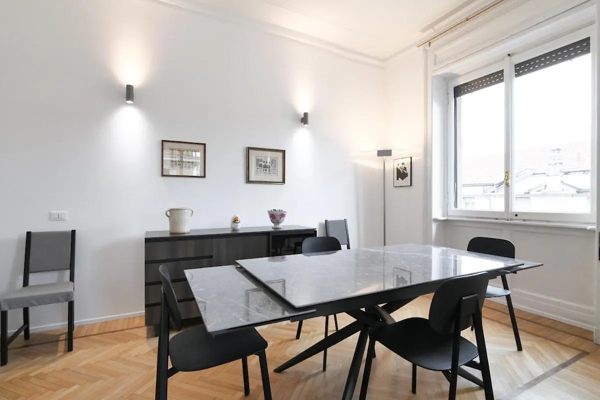 Light and Style in the Heart of Milan Apartment