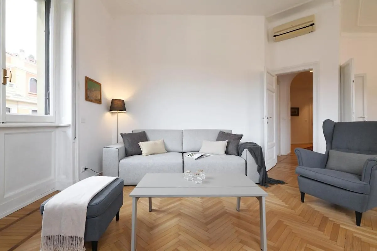 Light and Style in the Heart of Milan Apartment