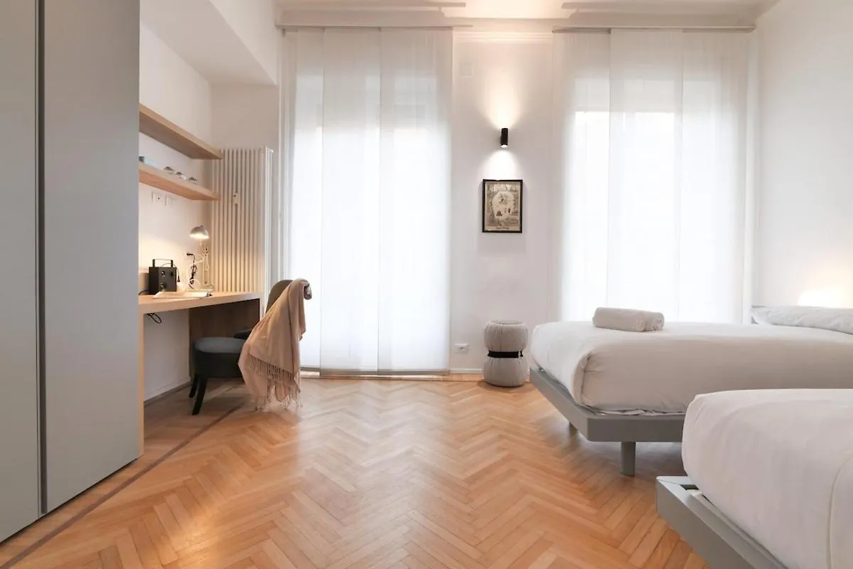 Light and Style in the Heart of Milan Apartment